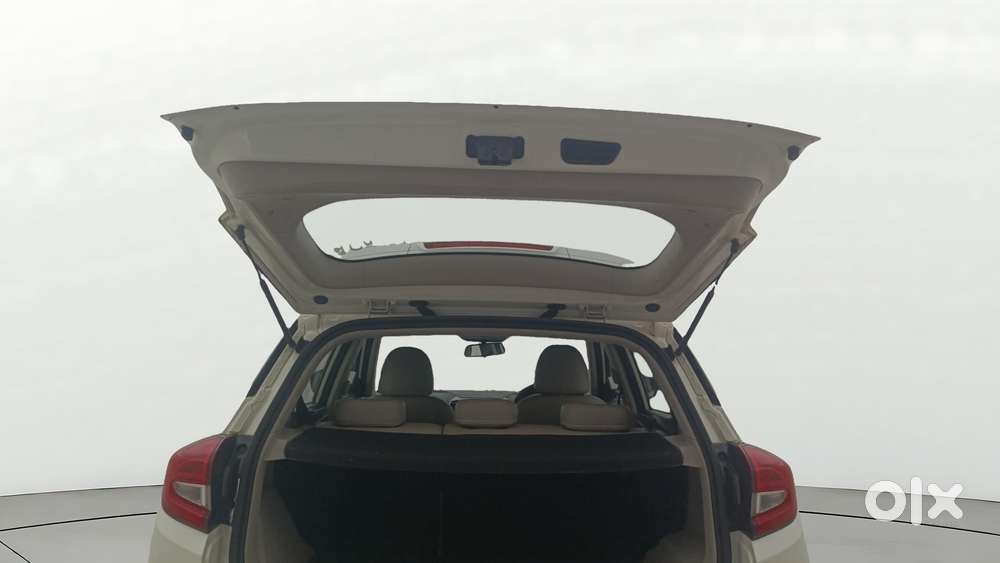 Mahindra Xuv300 W8, 2021, Petrol