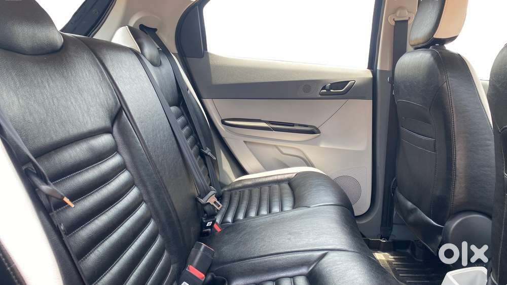 Tata Tiago 1.2 Revotron Xta, 2025, Petrol
