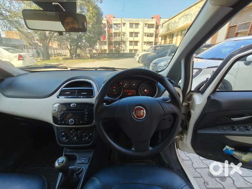 Fiat Punto Evo 2015 Diesel 94000 Km Driven