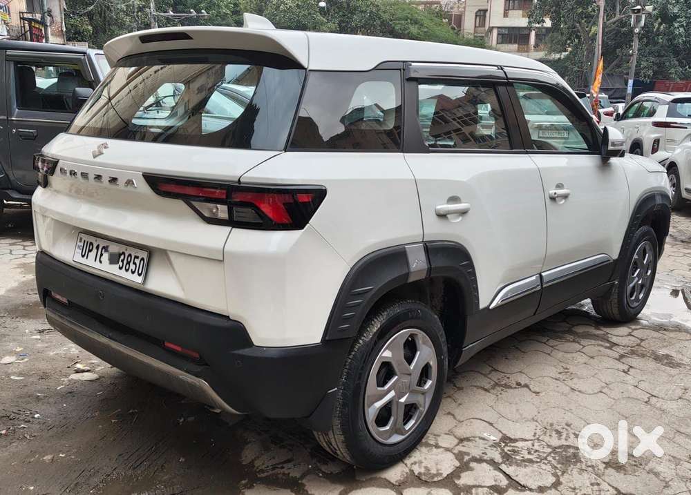 Maruti Suzuki Brezza 1.5 Lxi Smart Hybrid, 2024, Petrol
