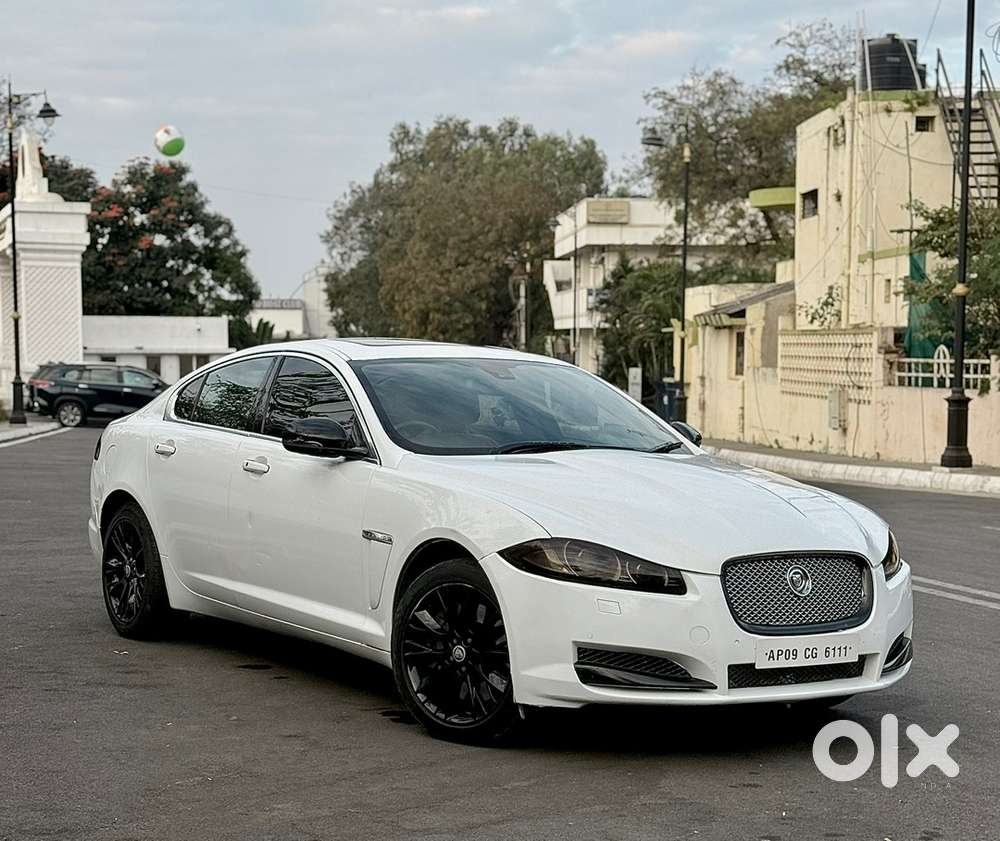 Jaguar Xf 2011 Diesel 82000 Km Driven
