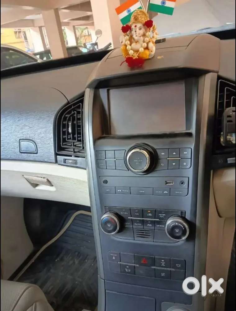 Mahindra Xuv 500 W10 Model/ 24000 Km Driven