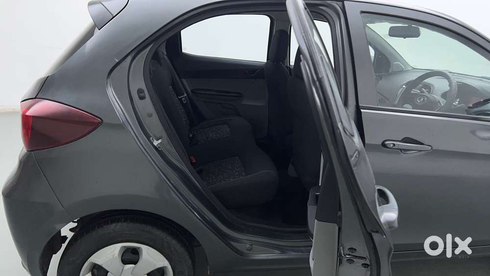 Tata Tiago 1.2 Revotron Xt Option, 2022, Petrol