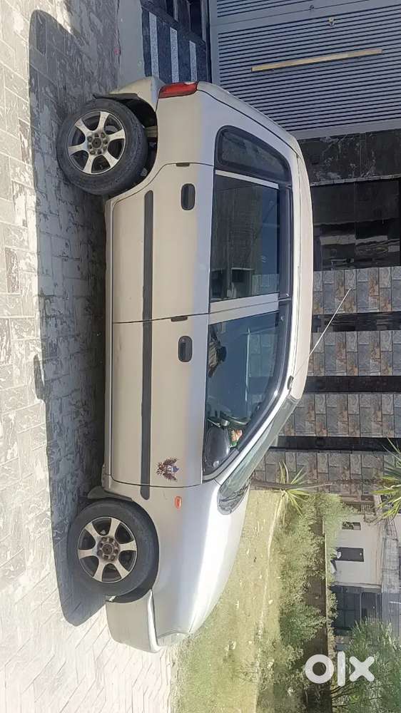 Maruti Suzuki Zen Estilo 2006