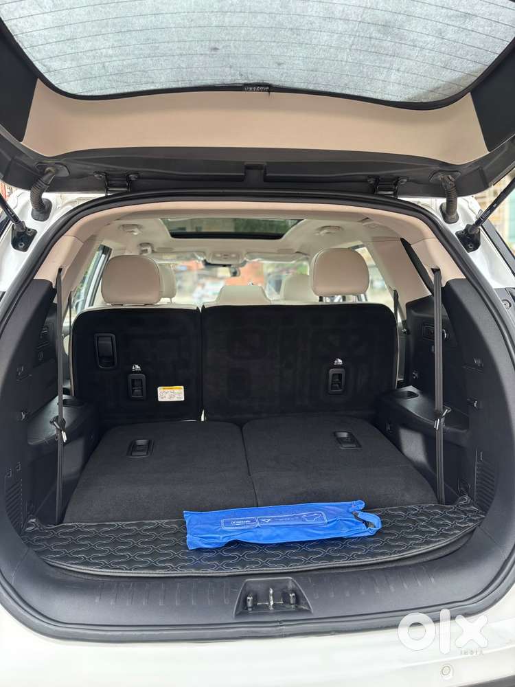 Mahindra Xuv700 2.0 Ax 7 Petrol At Luxury Pack Str, 2024, Petrol
