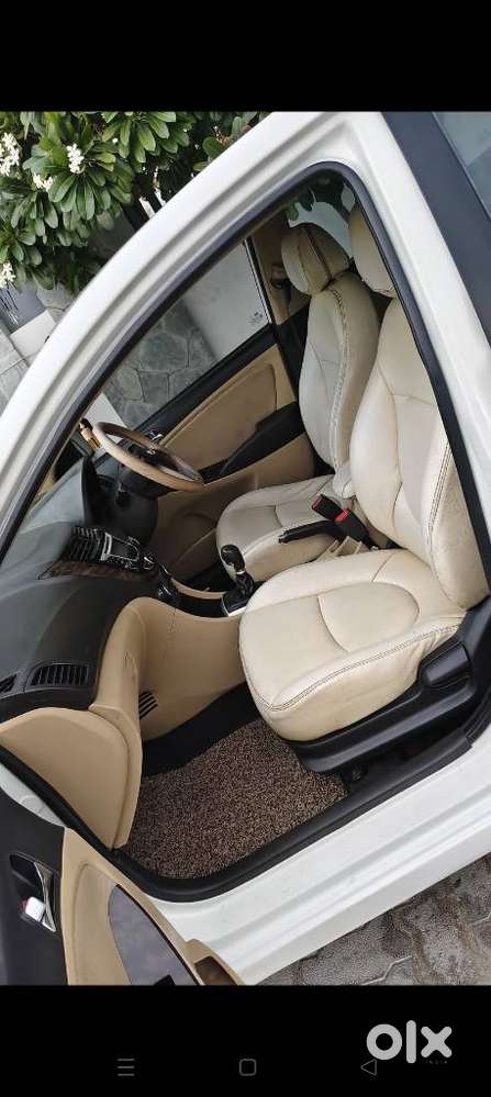 Hyundai Verna 1.6 Sx Vtvt, 2013, Petrol