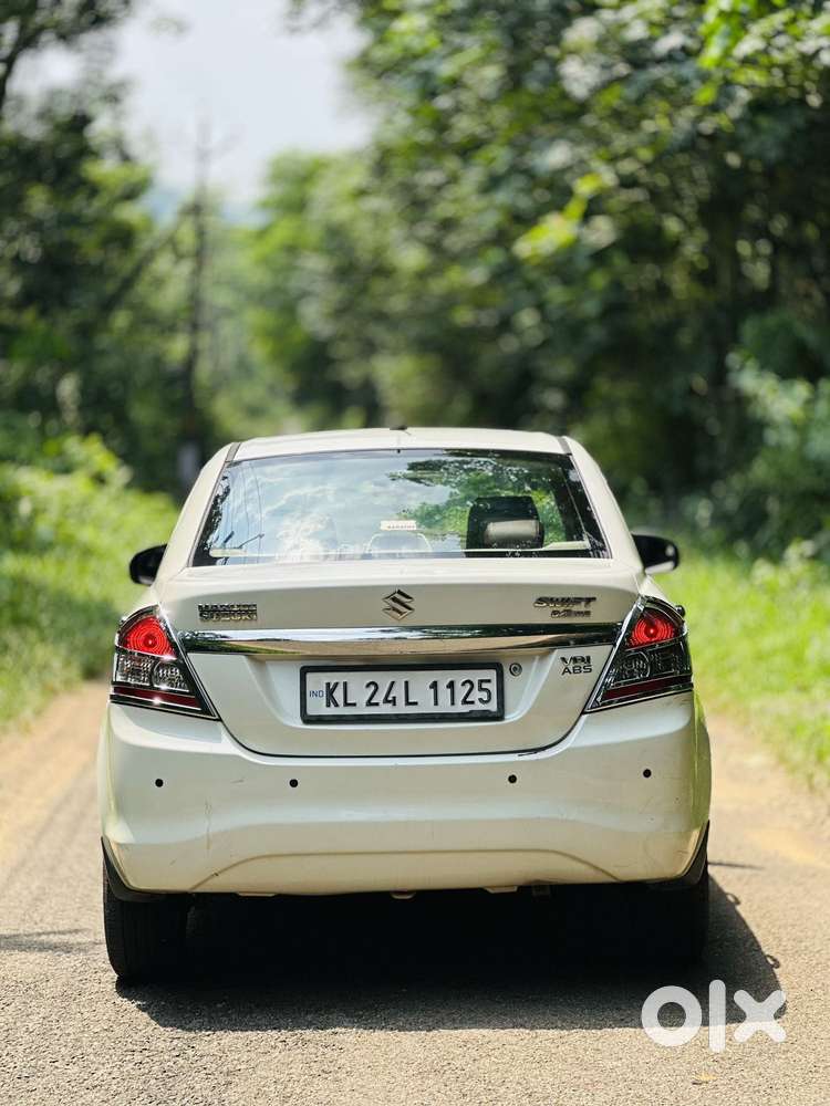 Maruti Suzuki Swift Dzire Vdi Optional, 2015, Diesel