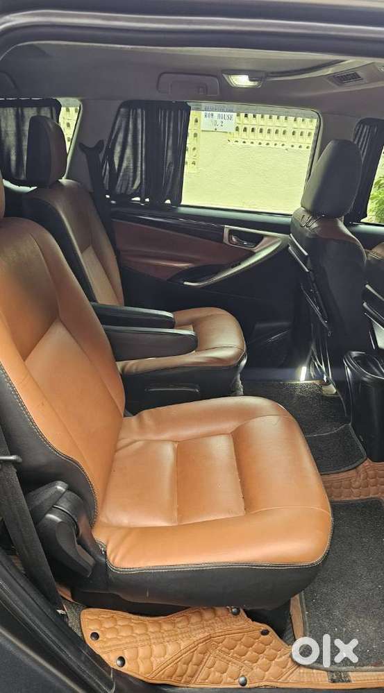 Toyota Innova Crysta 2.4 V 7 Str, 2016, Diesel