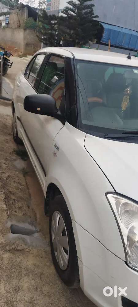 Maruti Suzuki Dzire 2009 Petrol 79000 Km Driven