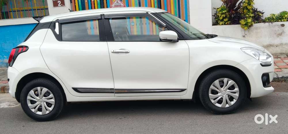 Maruti Suzuki Swift Vxi 1.2 Abs Bs-iv, 2018, Petrol
