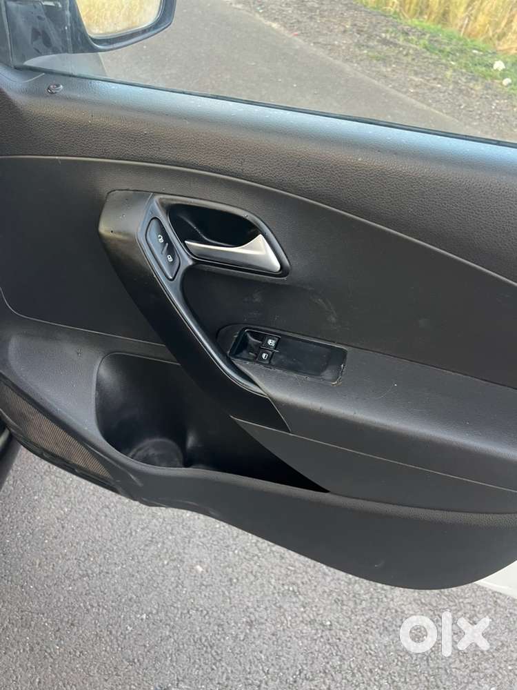 Volkswagen Polo 2015 Petrol Cng