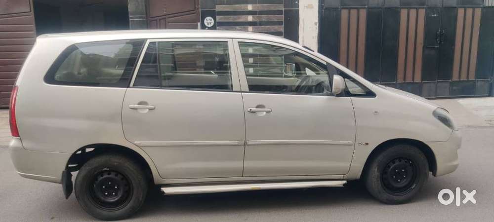 Toyota Innova (2006)