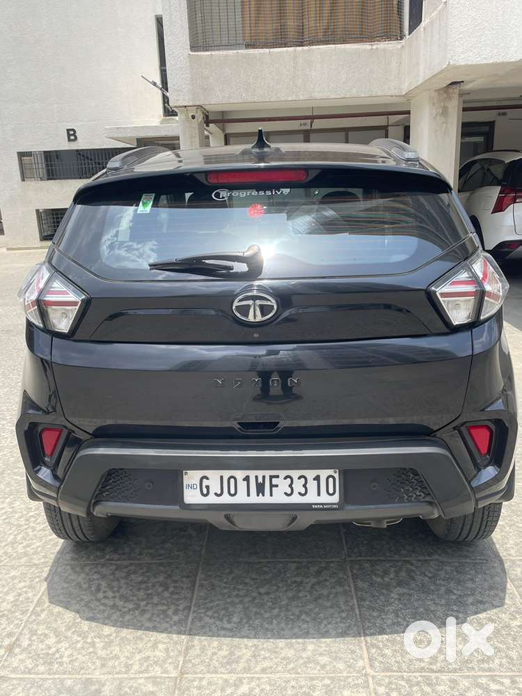 Tata Nexon Xza+ Automatic Petrol - Dark Edition