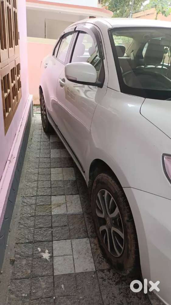 Maruti Suzuki Dzire Vxi 2022