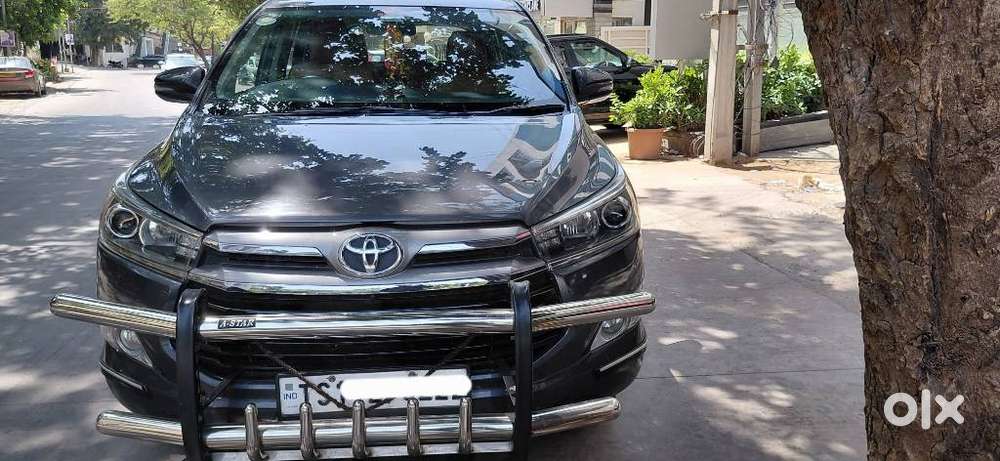 Toyota Innova Crysta 2.4 V 8 Str, 2018, Diesel