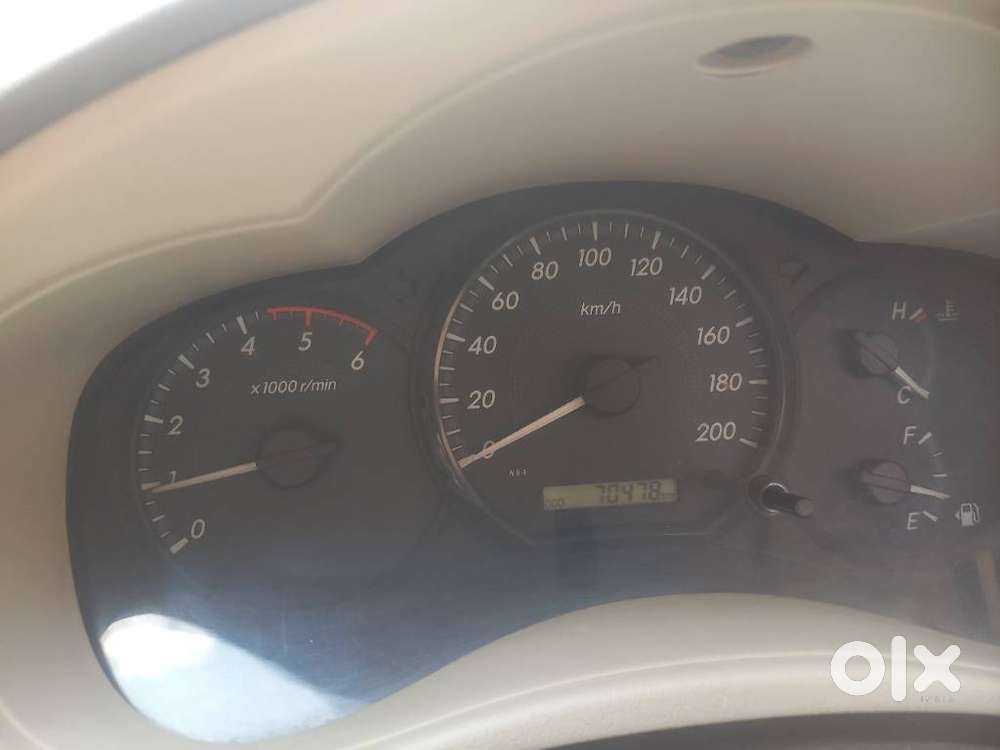 Toyota Innova 2.5 G (diesel) 8 Seater Bs Iv, 2014, Diesel