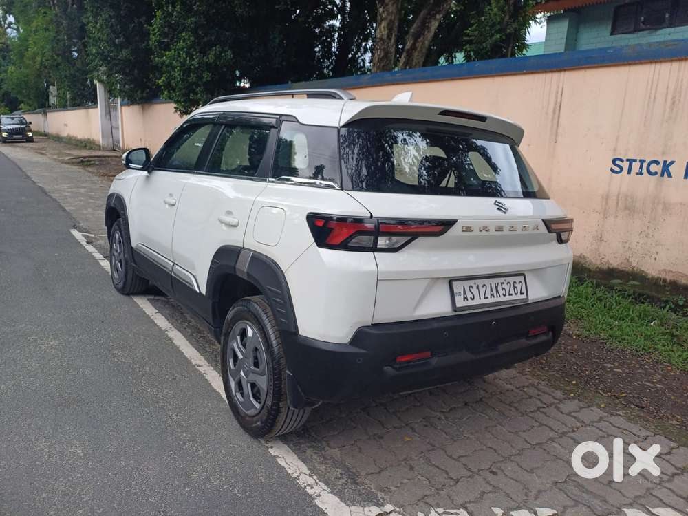 Maruti Suzuki Brezza 1.5 Lxi Smart Hybrid, 2024, Petrol