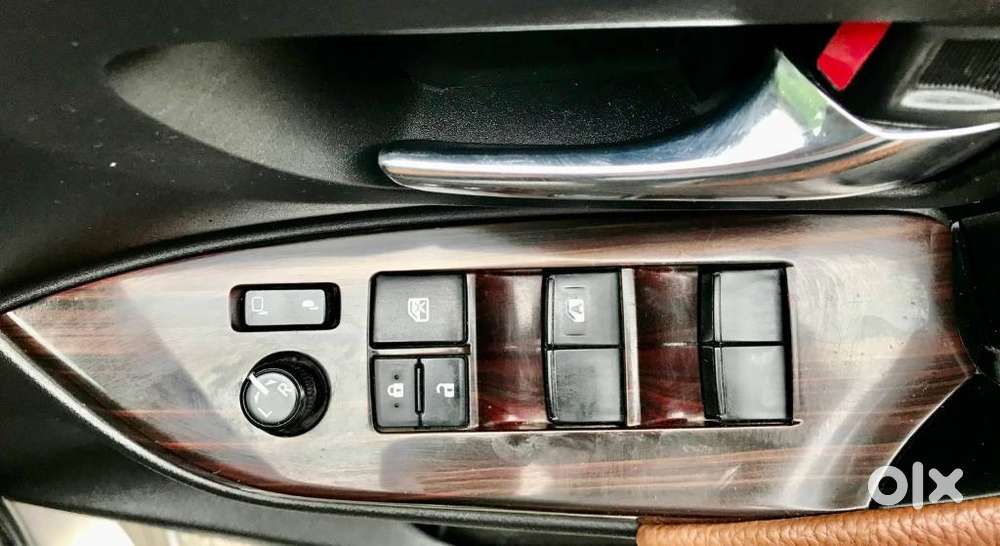 Toyota Innova Crysta [2020-ongoing] 2.4 Gx At 7 Str, 2020, Diesel