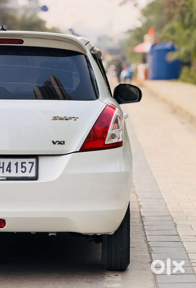 Maruti Suzuki Swift Vxi Optional, 2015, Petrol