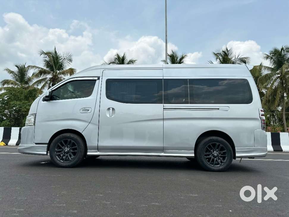Nissan Urvan Diesel, 2016, Petrol