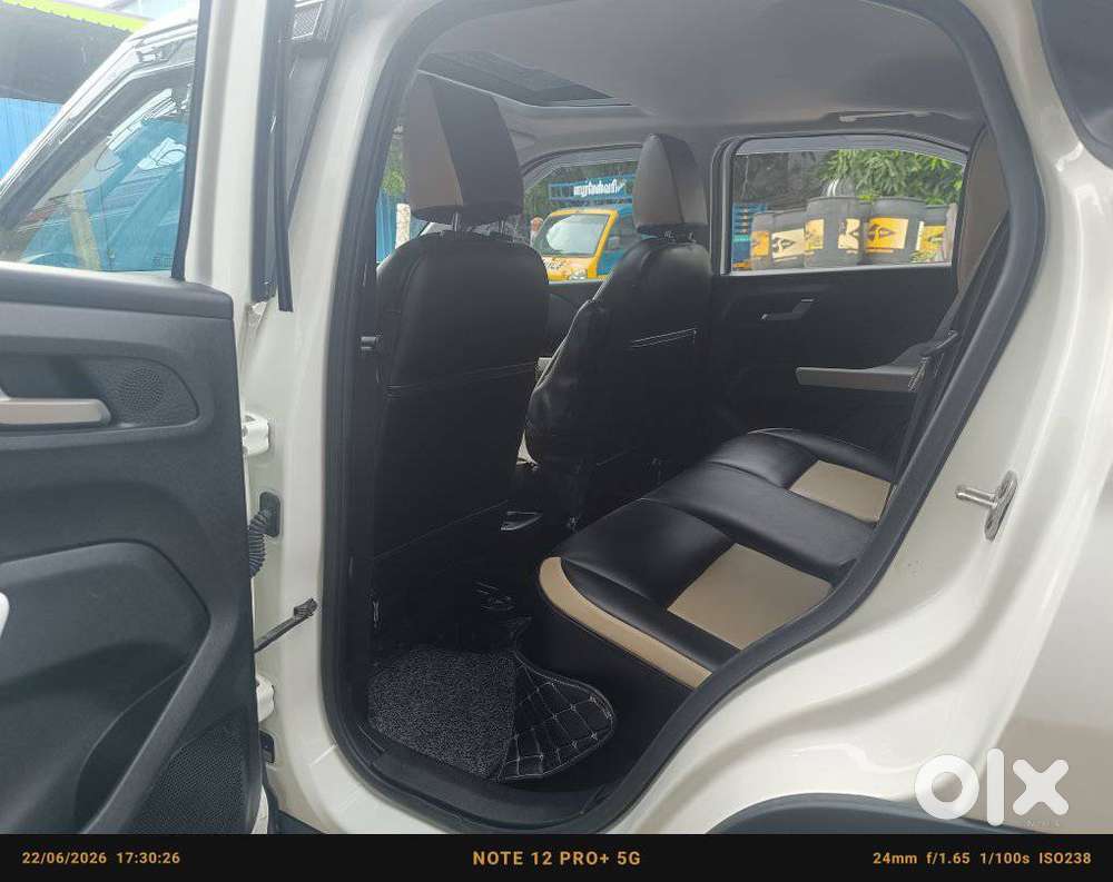Tata Punch Creative Dual Tone Mt Sunroof, 2023, Petrol