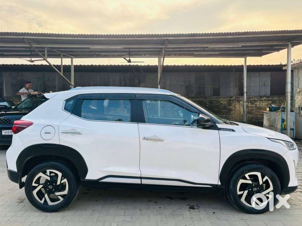 Nissan Magnite 1.0 Xv Premium Turbo Cvt (o), 2022, Petrol