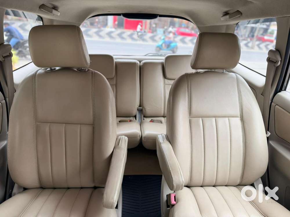 Toyota Innova 2.5 V 7 Str, 2010, Diesel