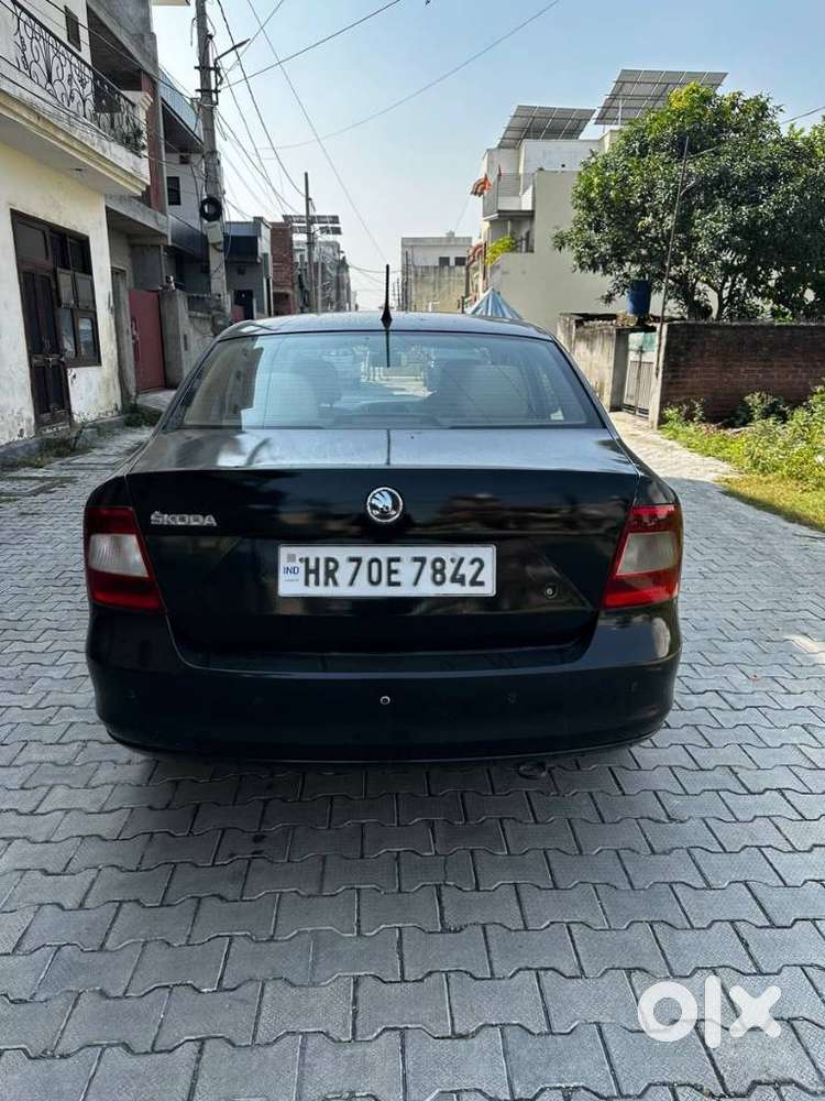 Skoda Rapid 1.5 Elegance Tdi At Black Package, 2015, Petrol