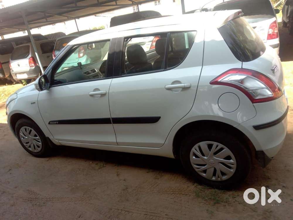 Maruti Suzuki Swift Vxi, 2015, Petrol