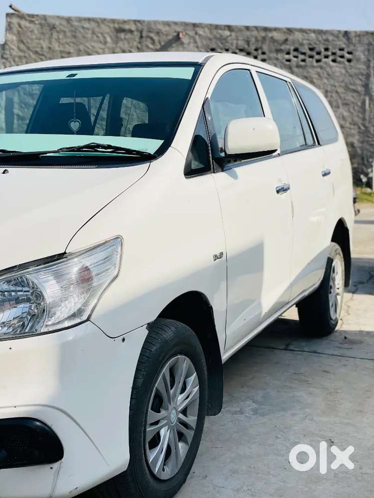 Toyota Innova 2011
