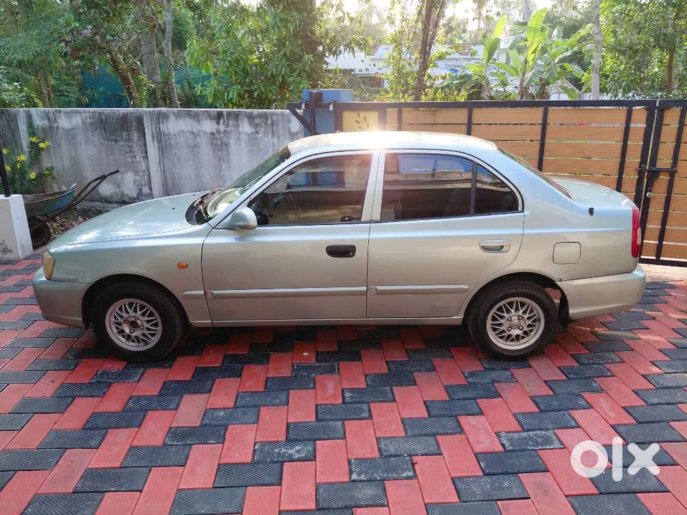 Hyundai Accent Hatchback 2004 Petrol 73000 Km Driven