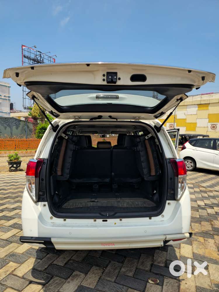 Toyota Innova Crysta 2.8 Gx At 8s, 2024, Diesel