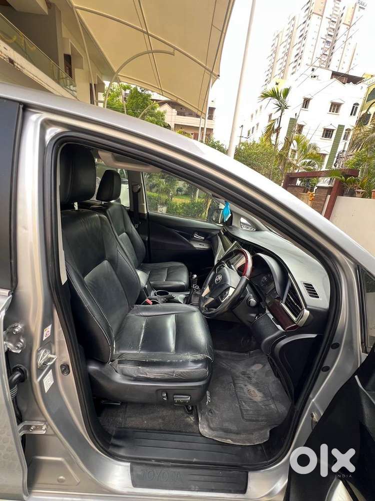 Toyota Innova Crysta 2016