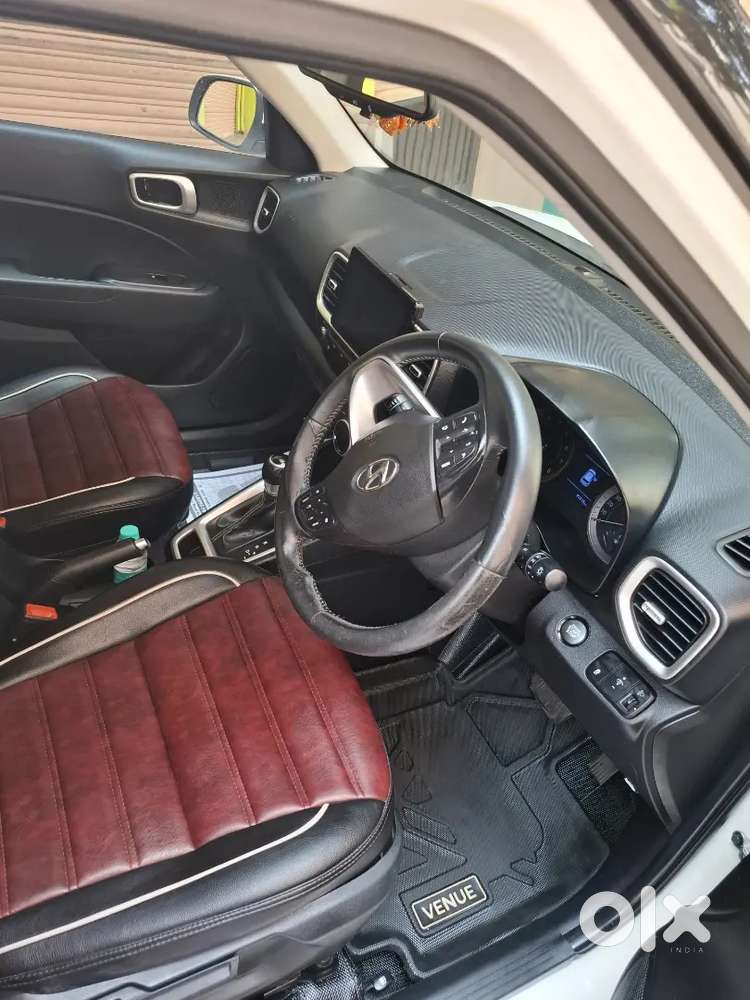 Hyundai Venue 2019 Petrol Well Maintained