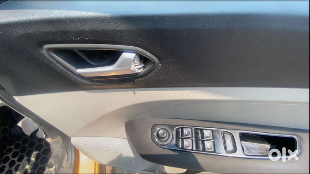 Renault Triber Rxz Easy-r Amt, 2020, Petrol