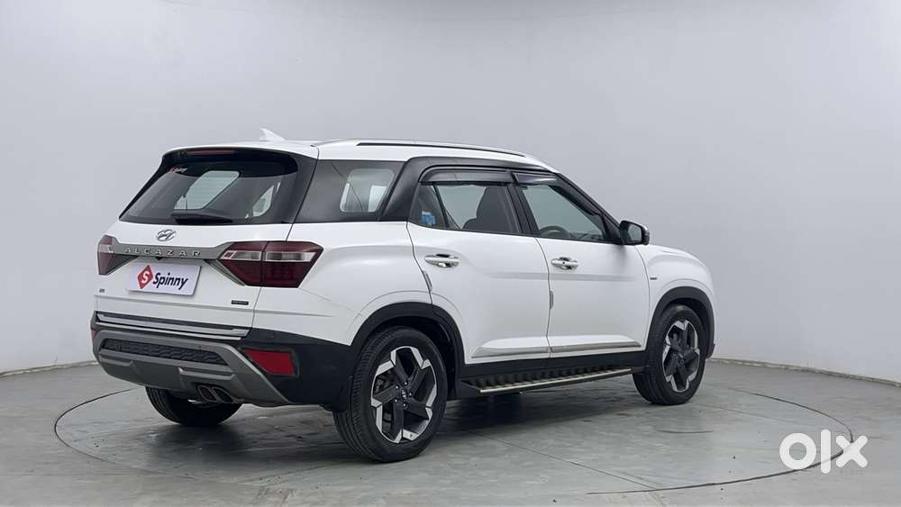 Hyundai Alcazar 2.0 Signature (o) Petrol At 6 Str, 2021, Petrol