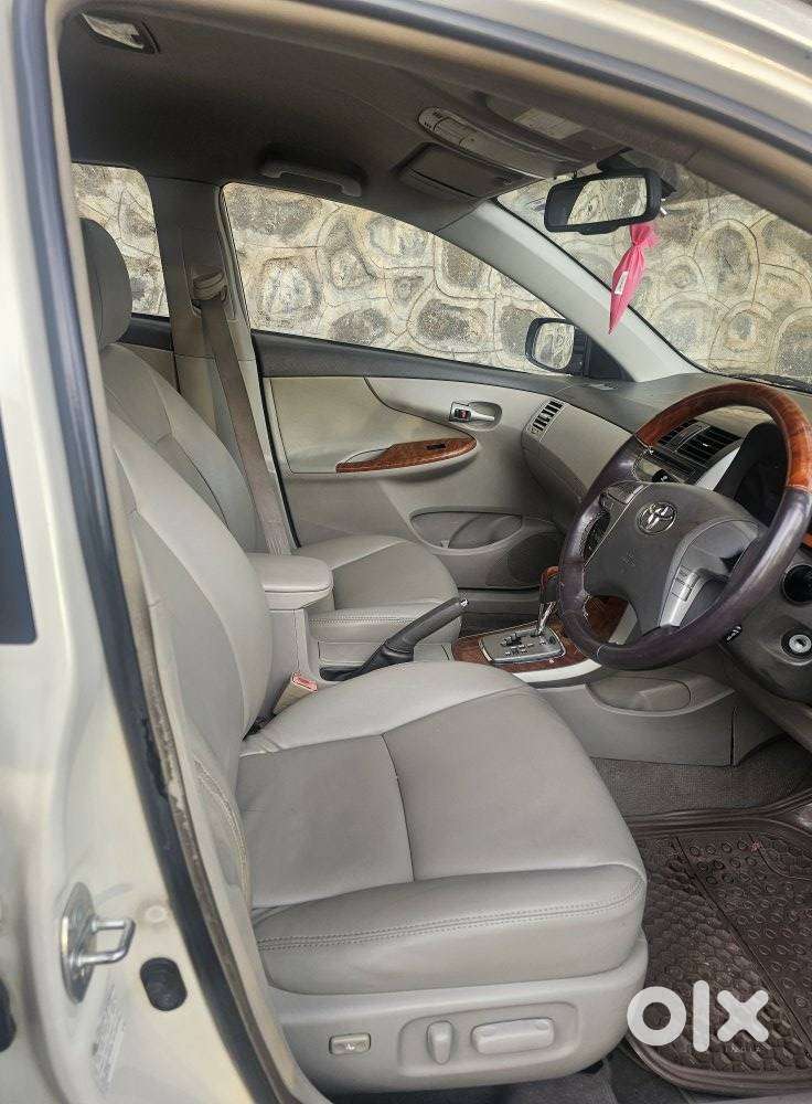 Toyota Corolla Altis 1.8 G Cng, 2010, Cng & Hybrids