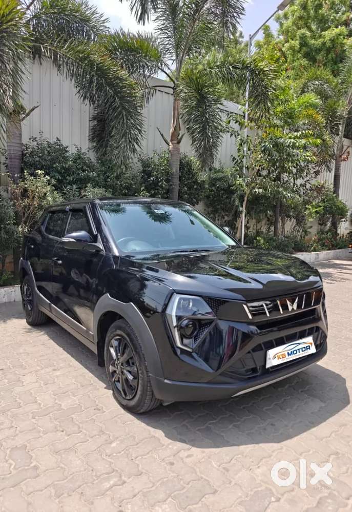 Mahindra Xuv 3xo, 2025, Petrol