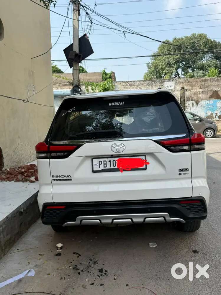 Toyota Innova Hycross 2025 Hybrid