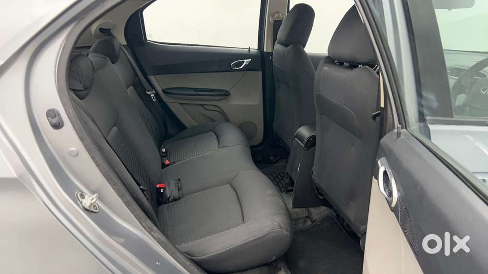 Tata Tiago Xza, 2018, Petrol
