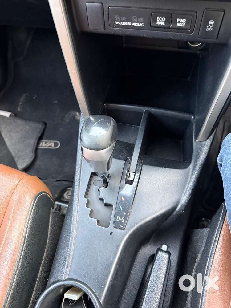 Toyota Innova Crysta 2.8z Automatic, 2017, Diesel