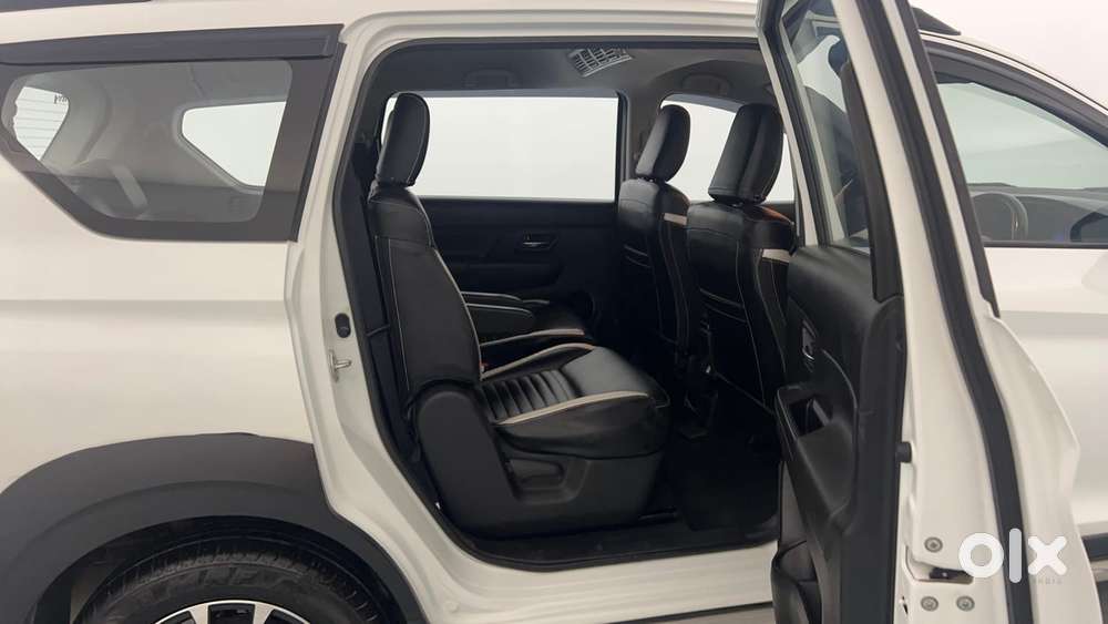 Maruti Suzuki Xl6 1.5 Zeta Mt, 2025, Petrol