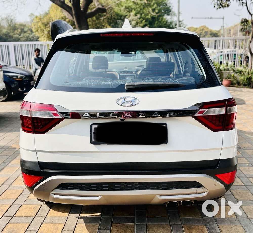 Hyundai Alcazar 1.5 Tdct Signature (o) 7s Petrol, 2023, Petrol