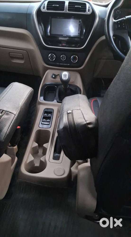 Mahindra Bolero Neo, 2022, Petrol