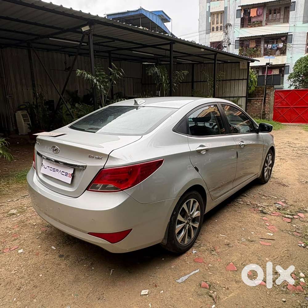 Hyundai Verna 1.6 Vtvt Sx, 2016, Petrol