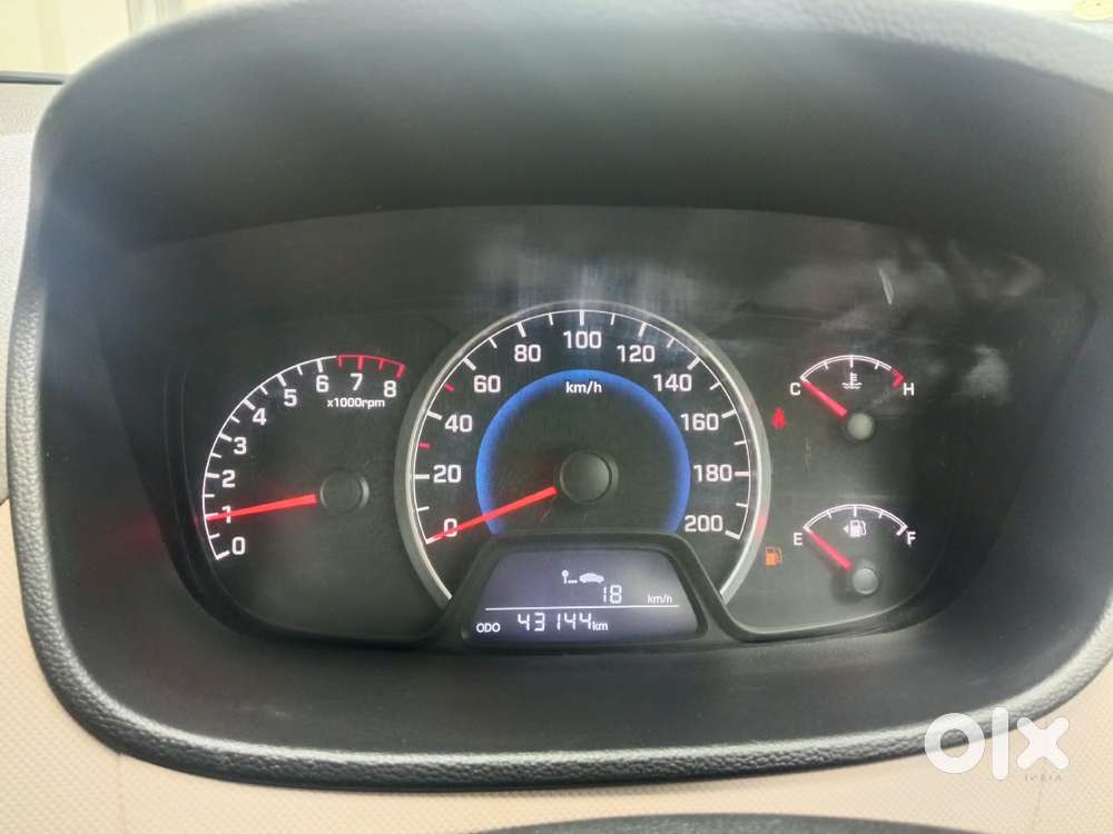 Hyundai Grand I10 Sportz, 2014, Petrol