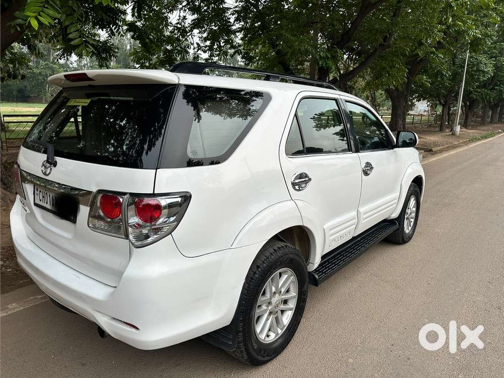 Toyota Fortuner Diesel 2012