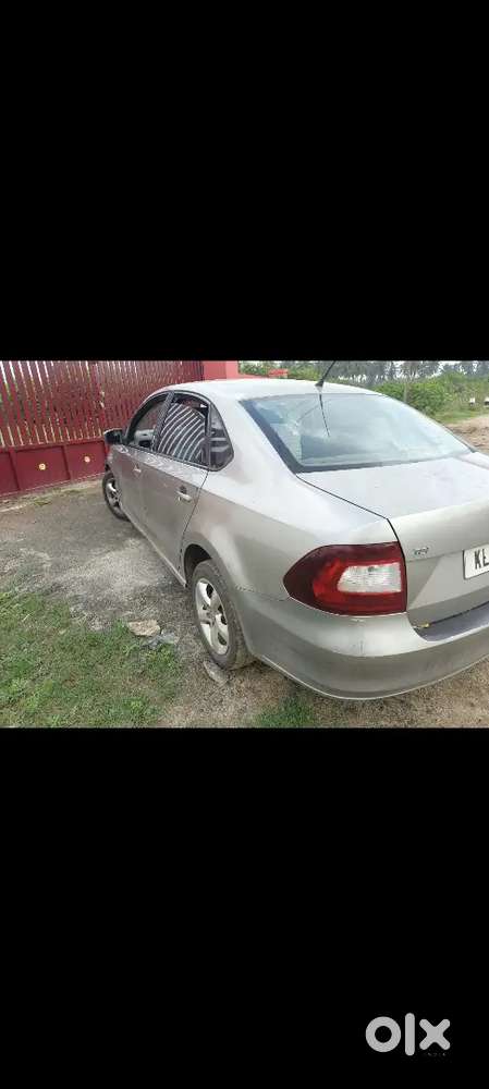 Skoda Rapid Elegance 2012 Diesel Manual