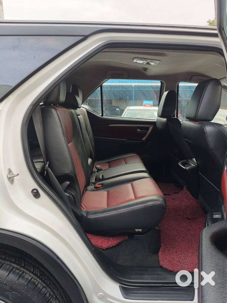 Toyota Fortuner Legender 4x2 At 2.8, 2023, Diesel