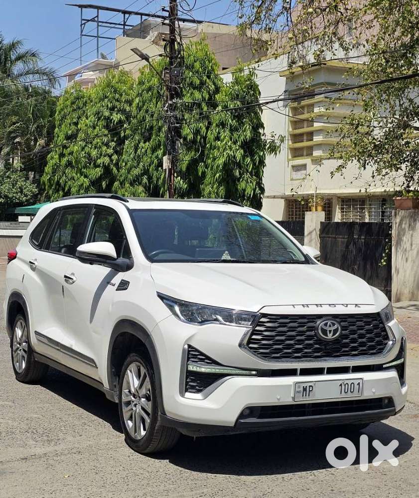 Toyota Innova Hycross 2.0 Zx Hybrid 7 Str, 2023, Petrol